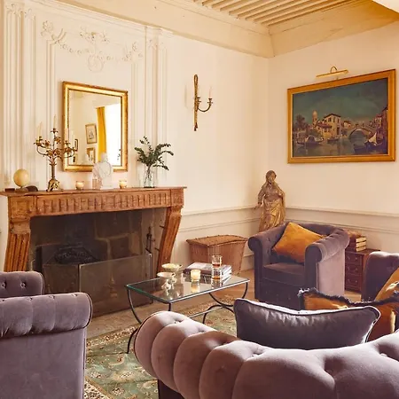 Chateau De Saint Vidal فندق