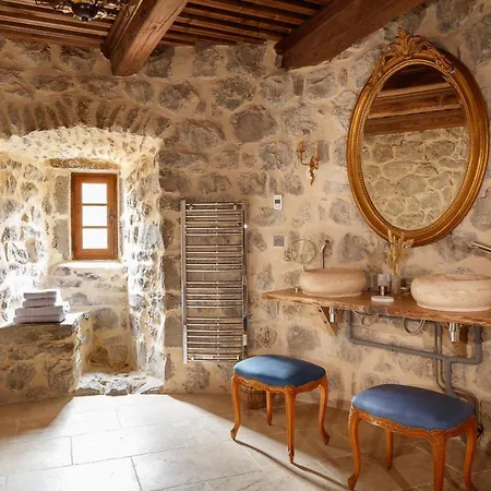 Chateau De Saint Vidal 5* Le Puy-en-Velay