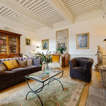 Chateau De Saint Vidal فندق 5*