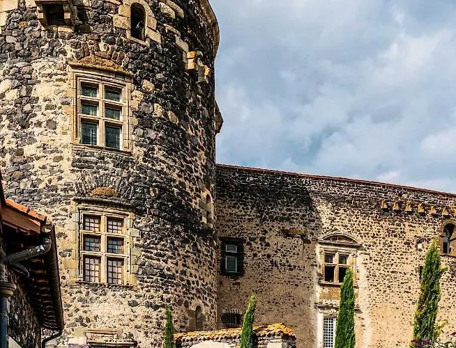 Hotell Chateau De Vidal